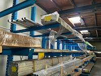 Partij lengtes aluminium profielen - afbeelding 11 van  11