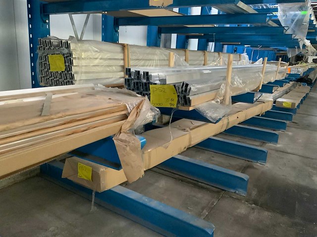 Partij lengtes aluminium profielen - afbeelding 6 van  11