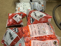 Partij levelling clips, tegelclips w.o. rubi, straxxo - afbeelding 1 van  11