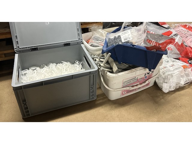 Partij levelling clips, tegelclips w.o. rubi, straxxo - afbeelding 4 van  11