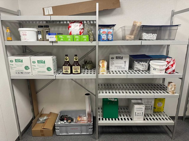 Partij levensmiddelen - afbeelding 1 van  5