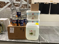 Partij levensmiddelen - afbeelding 2 van  9