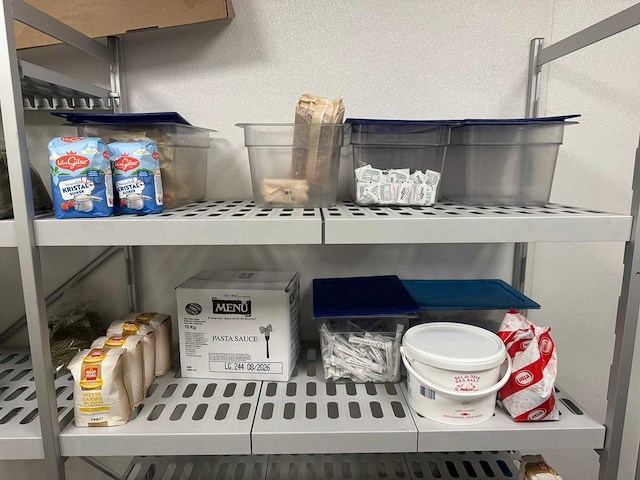 Partij levensmiddelen - afbeelding 4 van  5