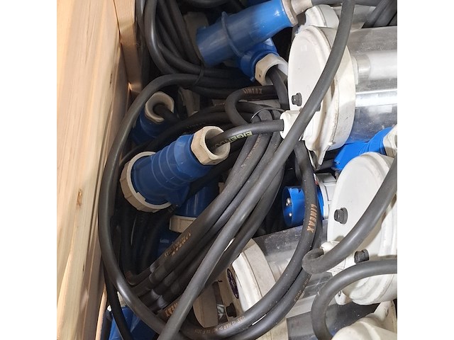 Partij lichtarmaturen - afbeelding 4 van  7