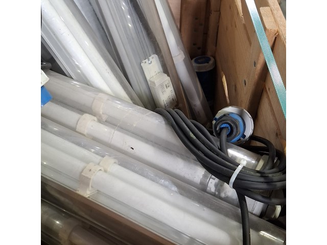 Partij lichtarmaturen - afbeelding 5 van  6