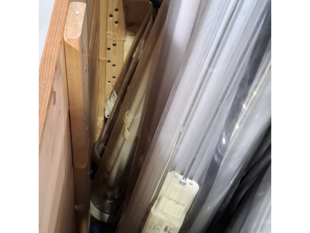 Partij lichtarmaturen - afbeelding 6 van  6