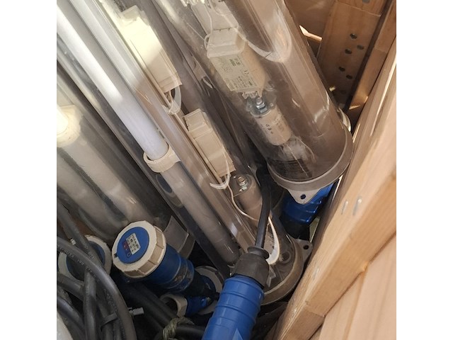 Partij lichtarmaturen - afbeelding 5 van  7