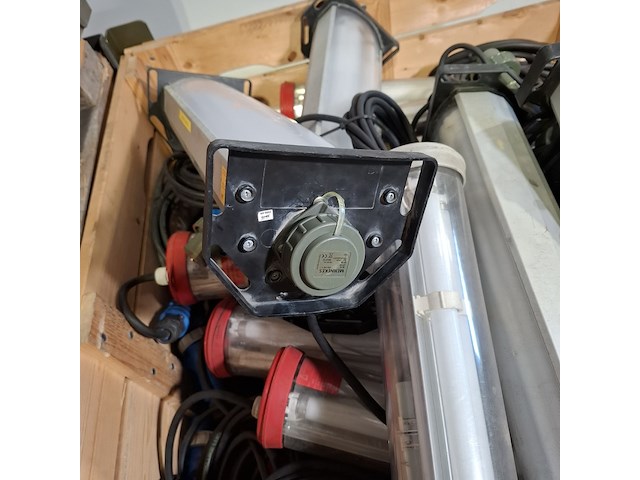 Partij lichtbakken - afbeelding 9 van  26