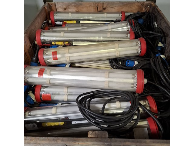 Partij lichtbakken - afbeelding 14 van  26