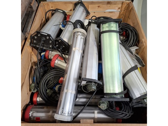 Partij lichtbakken - afbeelding 12 van  26