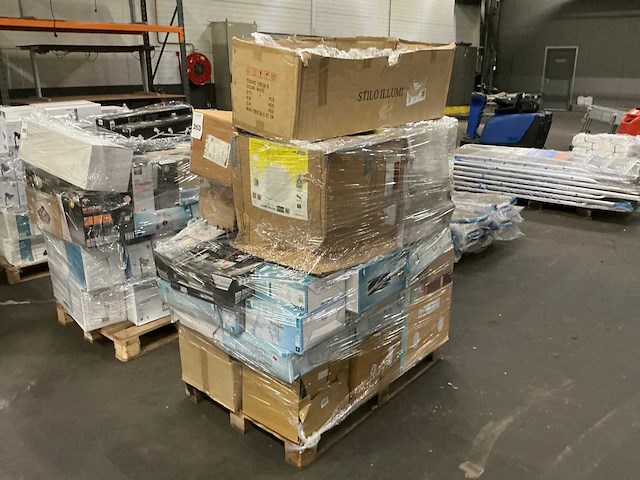 Partij lichtbronnen (retourgoed) - afbeelding 1 van  7