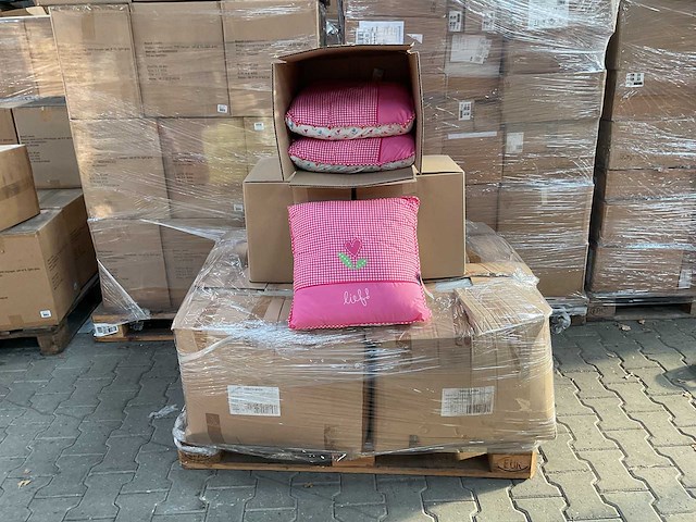 Partij lief - sierkussen - roze (65x) - afbeelding 4 van  4