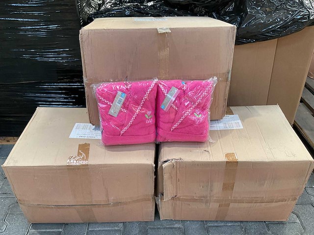 Partij lief badjassen rood (90x) - afbeelding 2 van  4