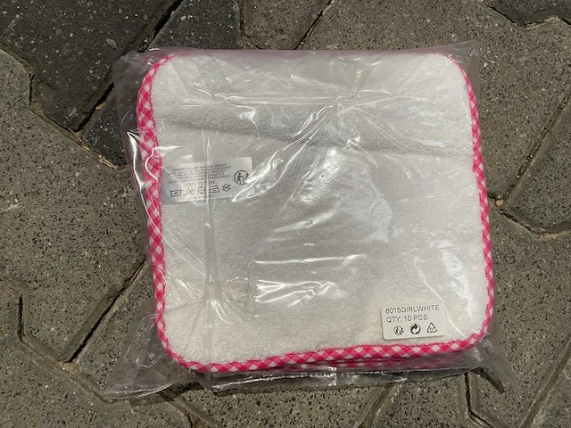 Partij lief spuugdoeken wit (100x) - afbeelding 4 van  4