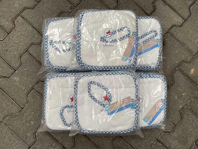 Partij lief spuugdoeken wit (100x) - afbeelding 2 van  4