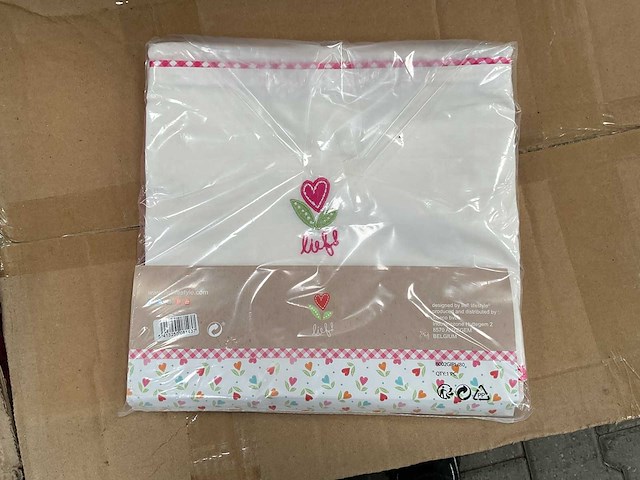 Partij lief wieglaken wit/roze - 2 stuks (80x) - afbeelding 1 van  5