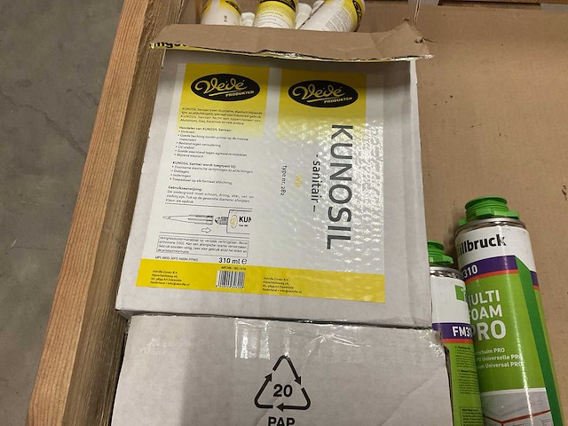 Partij lijm en kit - afbeelding 7 van  9