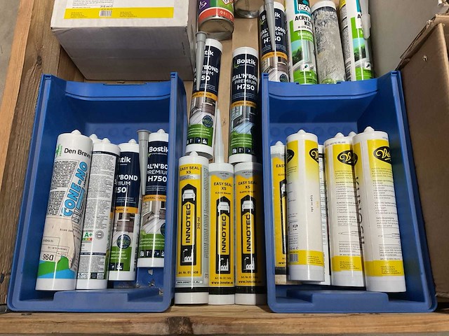 Partij lijm en kit - afbeelding 8 van  9