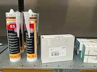 Partij lijm, verlichting en bevestigingsmaterialen - afbeelding 1 van  4