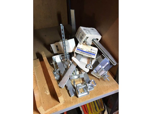 Partij lijmklemmen en zaagbeugels - afbeelding 4 van  4