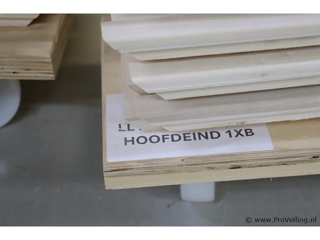 Partij linalite® hout (onderdelen uitvaartkisten), diverse soorten o.a. ll plus eiken/vuren/populier hoofeind & zijkanten - afbeelding 8 van  30