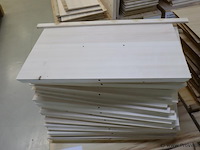 Partij linalite® hout (onderdelen uitvaartkisten), diverse soorten o.a. ll plus eiken/vuren/populier hoofeind & zijkanten - afbeelding 20 van  30