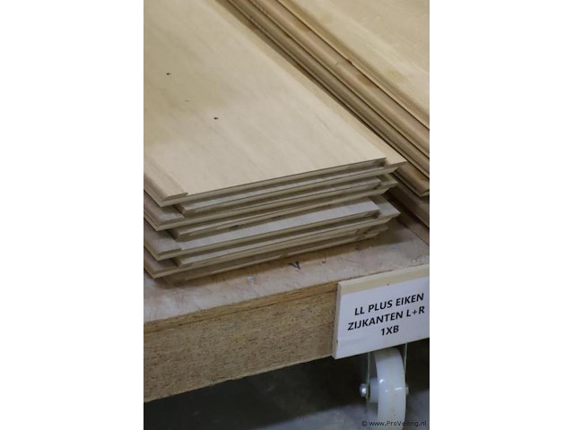 Partij linalite® hout (onderdelen uitvaartkisten), diverse soorten o.a. ll plus eiken/vuren/populier hoofeind & zijkanten - afbeelding 28 van  30