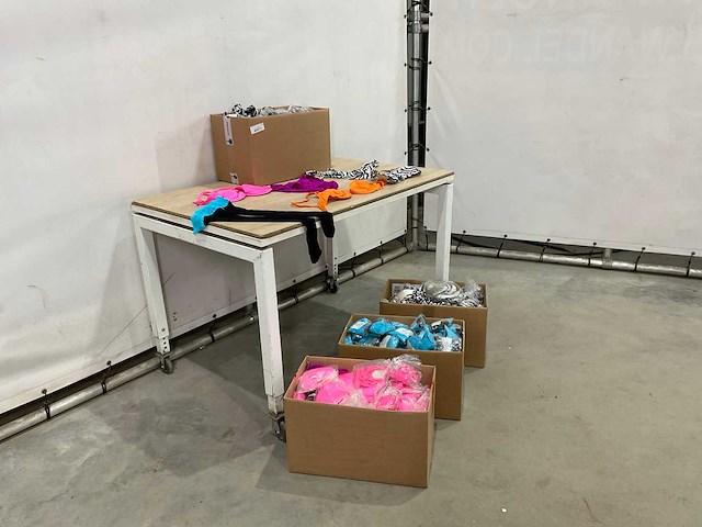 Partij lingerie - afbeelding 8 van  8