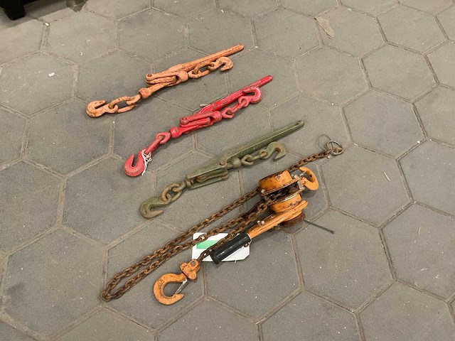 Partij load binders - afbeelding 1 van  5