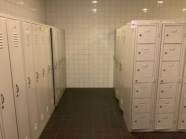 Partij lockerkasten (25x) - afbeelding 1 van  13