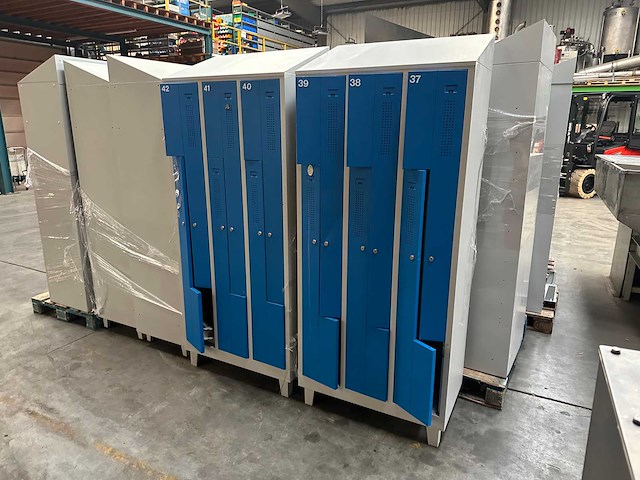 Partij lockerkasten - afbeelding 5 van  5