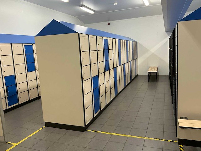 Partij lockerkasten - afbeelding 2 van  8
