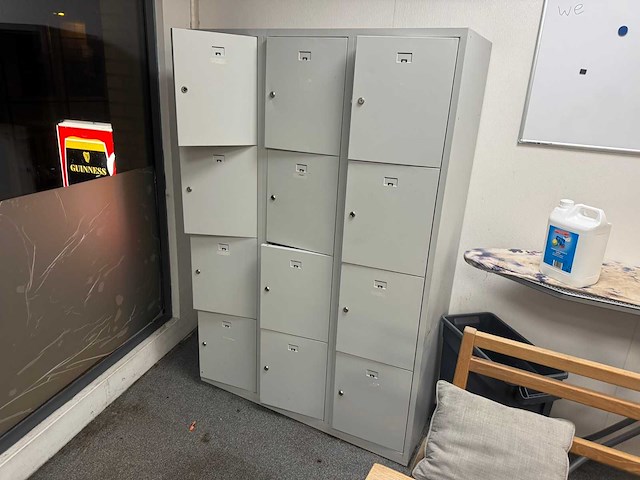 Partij lockerkasten - afbeelding 5 van  5