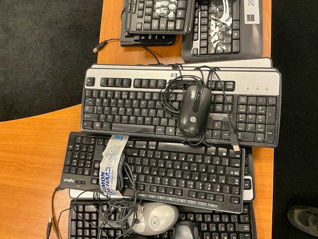 Partij logitech / hp toetsenborden en muizen - afbeelding 3 van  4