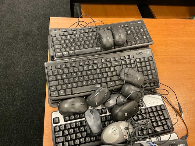 Partij logitech / hp toetsenborden en muizen - afbeelding 4 van  4