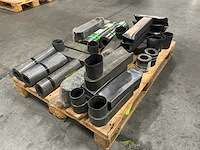 Partij lood, stadsuitlopen, rollen, afvoeren - afbeelding 1 van  7