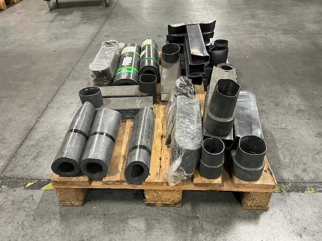 Partij lood, stadsuitlopen, rollen, afvoeren - afbeelding 2 van  7