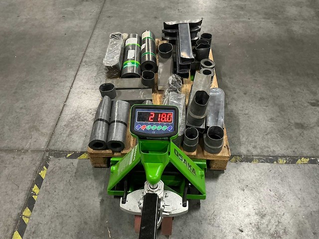 Partij lood, stadsuitlopen, rollen, afvoeren - afbeelding 7 van  7