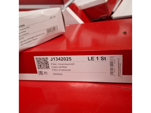 Partij lucht, interieur, brandstof & olie filters, o.a. jakoparts - afbeelding 32 van  56