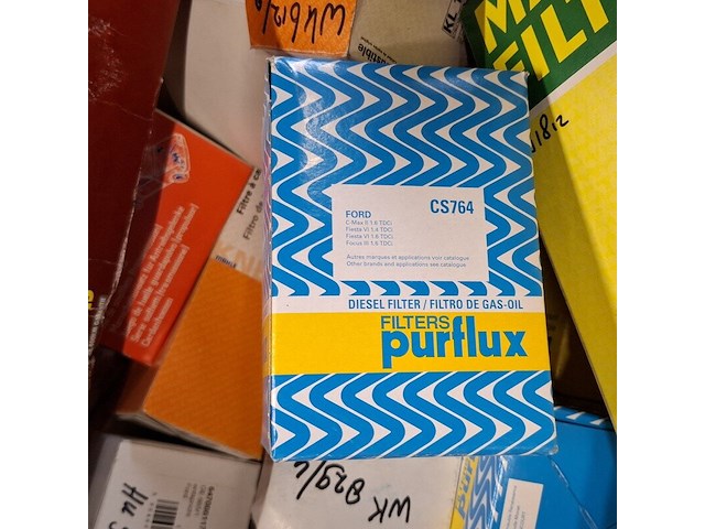 Partij lucht, interieur, brandstof & olie filters, o.a. jakoparts - afbeelding 42 van  56