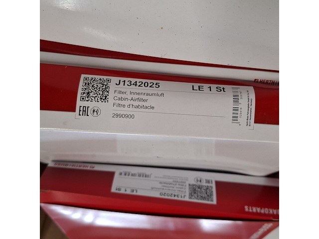 Partij lucht, interieur, brandstof & olie filters, o.a. jakoparts - afbeelding 30 van  56