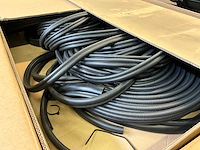 Partij luchtfilterhuizen en raamrubbers - afbeelding 5 van  9