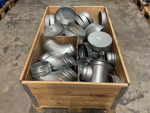 Partij luchtkanaal hulpstukken - afbeelding 1 van  3