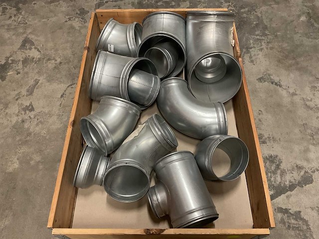 Partij luchtkanaal hulpstukken - afbeelding 1 van  3