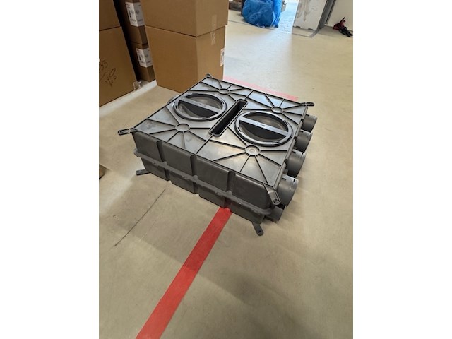 Partij luchtverdeelkast en toebehoren, 200 serie, grijs - afbeelding 9 van  11