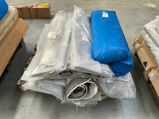 Partij luifels, voortenten en frames - afbeelding 14 van  15