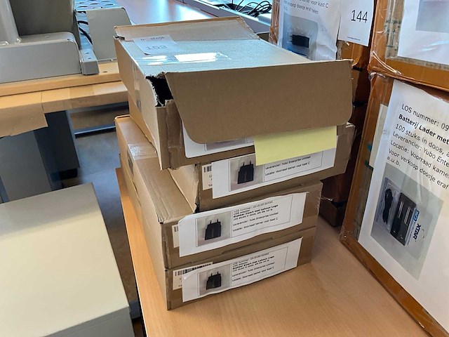 Partij lx10b ac/dc adapters - afbeelding 4 van  5