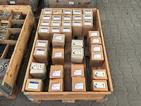 Partij m12 moeren (3200x) - afbeelding 3 van  3