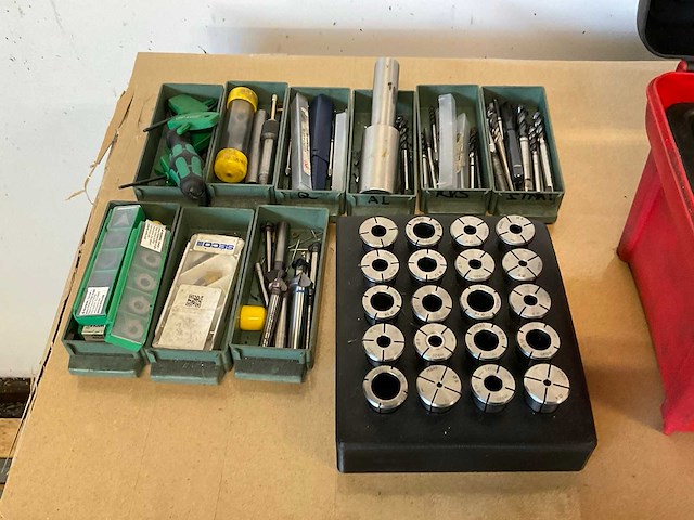 Partij machine gereedschap - afbeelding 3 van  7