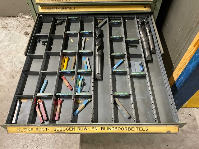 Partij machine gereedschap - afbeelding 15 van  15